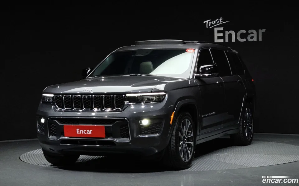 Jeep Grand Cherokee L 3.6 2022 — фото 1, купить с доставкой в Москву