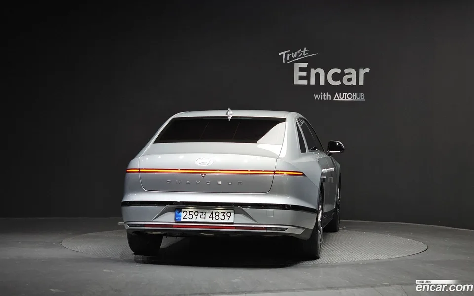 Hyundai Grandeur Hybrid 2025 — миниатюра 4