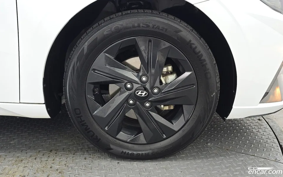Hyundai Avante 1.6 2022 — миниатюра 5