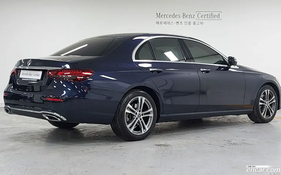 Mercedes-Benz E-Class E250 2023 — миниатюра 2