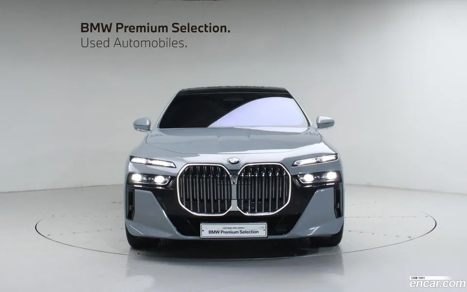 BMW 7 Series 740d xDrive M 2024 — миниатюра 2