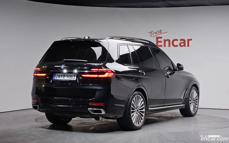 BMW X7 xDrive 40d 7 2024 — миниатюра 2