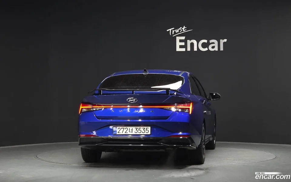 Hyundai Avante Hybrid 2023 — миниатюра 4