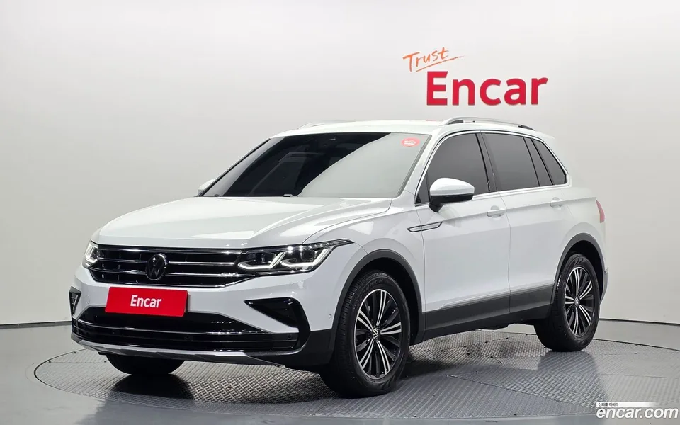 Volkswagen Tiguan 2.0 TDI 2023 — фото 1, купить с доставкой в Москву