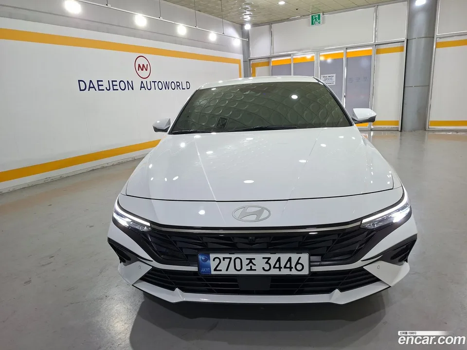 Hyundai Avante CN7 1.6 2024 — миниатюра 2