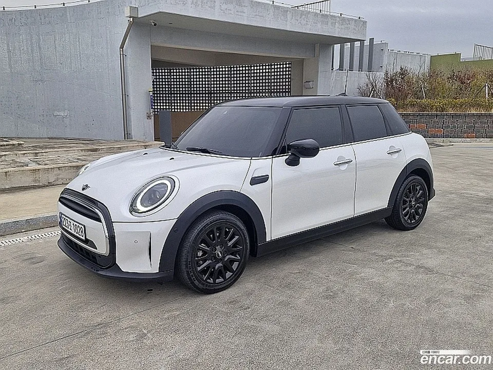MINI Cooper 2024 — миниатюра 2