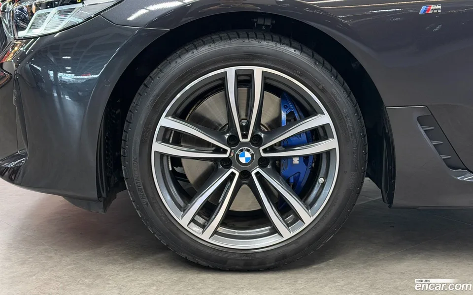 BMW 6 Series GT 620d M 2024 — миниатюра 5