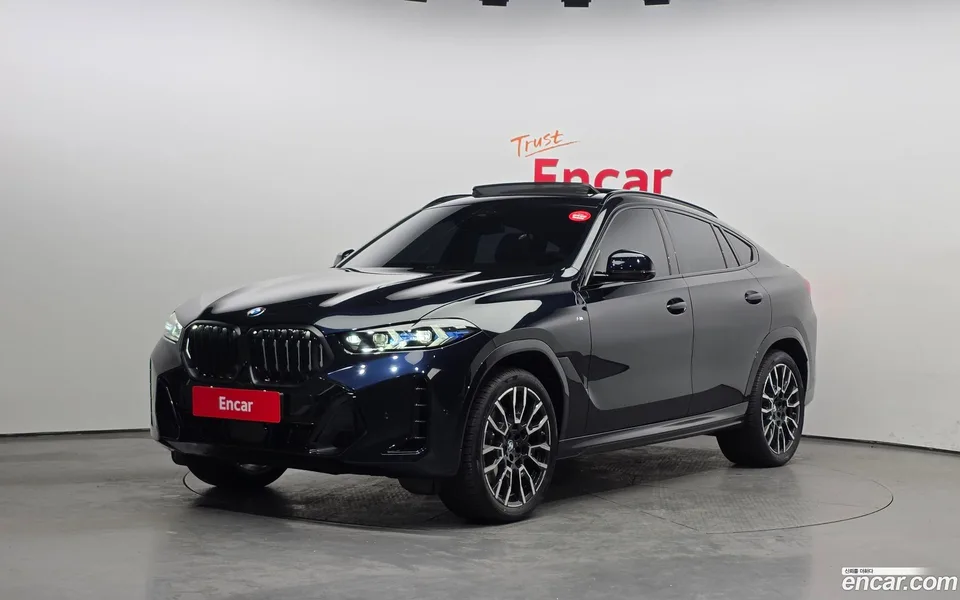 BMW X6 xDrive40i M 2024 — фото 1, купить с доставкой в Москву