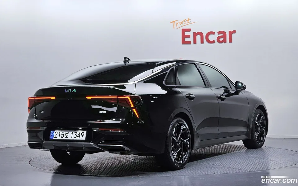 Kia K5 Hybrid 2024 — миниатюра 2