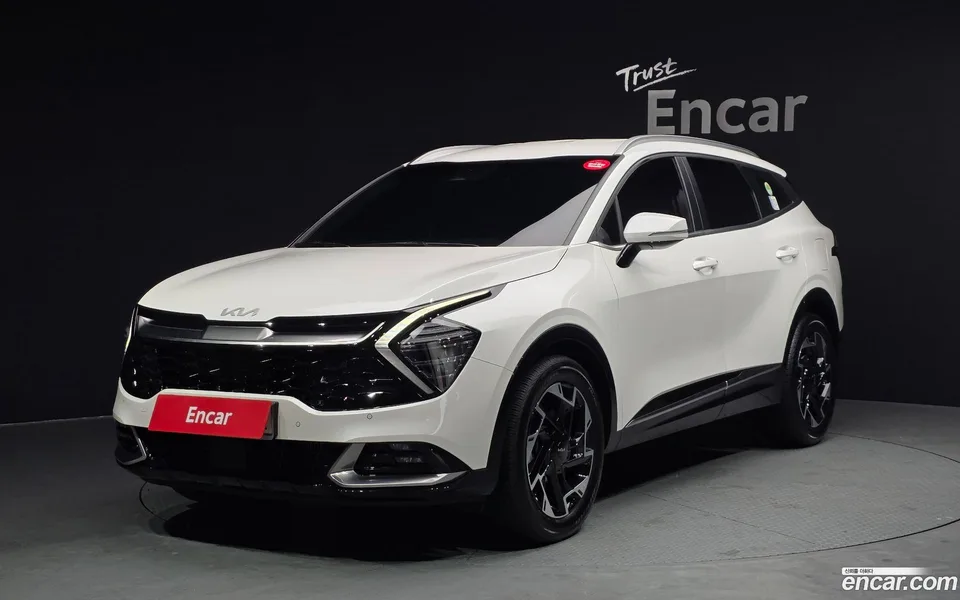 Kia Sportage 1.6 2WD 2023 — фото 1, купить с доставкой в Москву