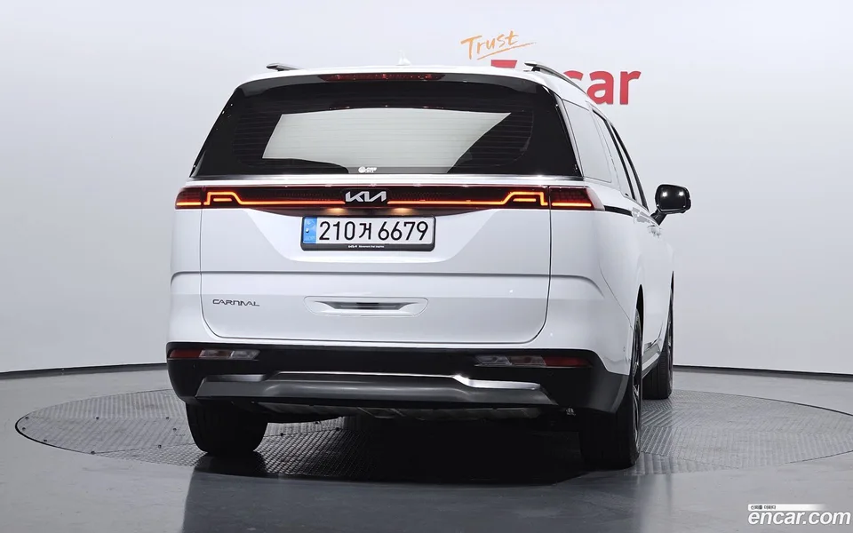 Kia Carnival 9 2023 — миниатюра 4