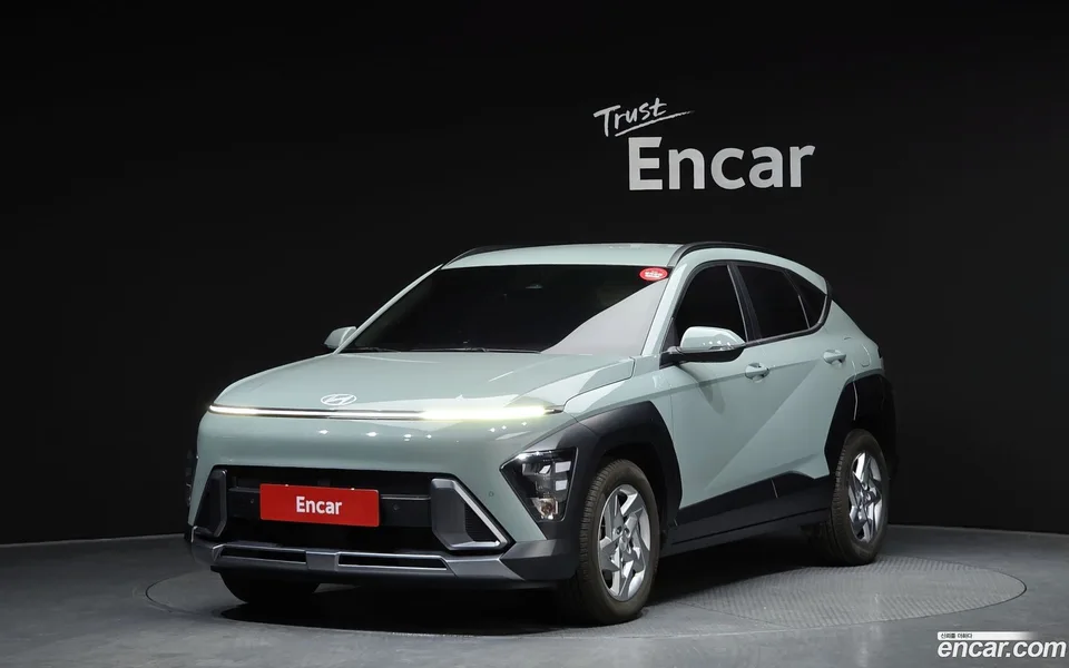 Hyundai Kona Hybrid 2023 — фото 1, купить с доставкой в Москву