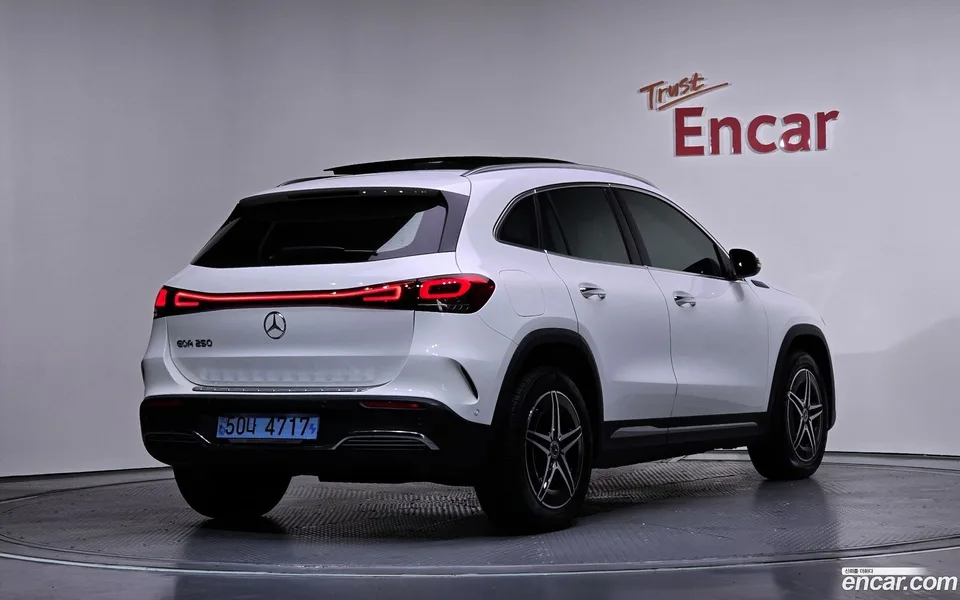 Mercedes-Benz EQA EQA250 AMG 2022 — миниатюра 2