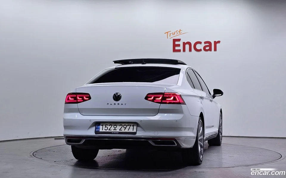 Volkswagen Passat GT 2.0 TDI 2022 — миниатюра 4