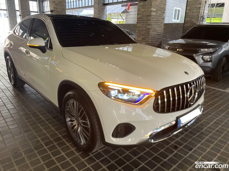 Mercedes-Benz GLC-Class GLC300 4MATIC 2026 — фото 1, купить с доставкой в Москву