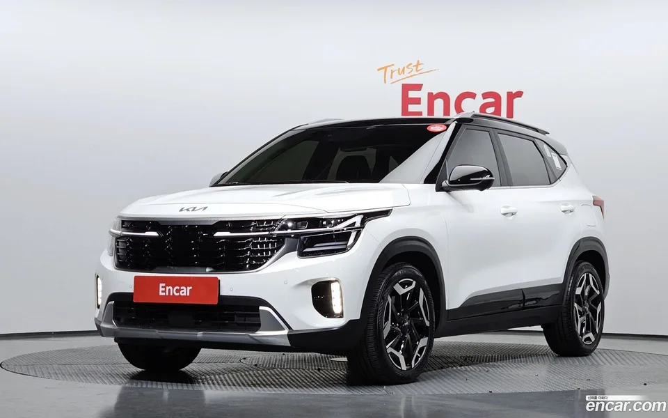 Kia Seltos 1.6 2WD 2024 — фото 1, купить с доставкой в Москву
