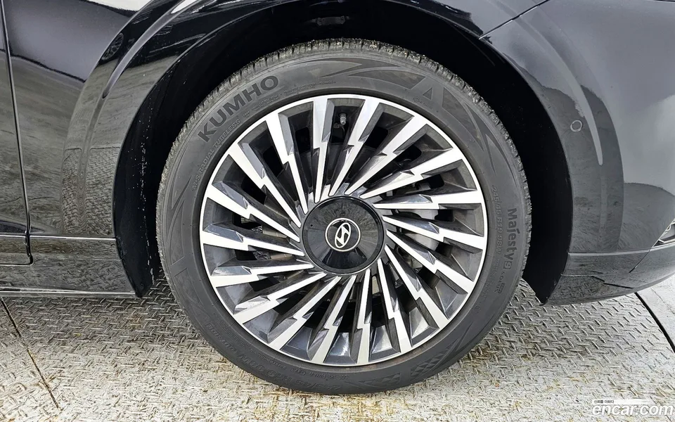 Hyundai Grandeur 2.5 2WD 2024 — миниатюра 5