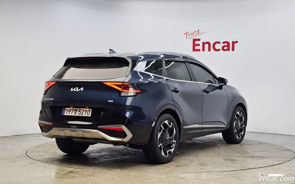 Kia Sportage 1.6 4WD 2022 — миниатюра 2