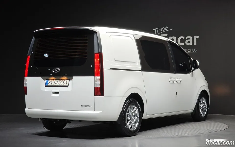 Hyundai Staria 5 2022 — миниатюра 2