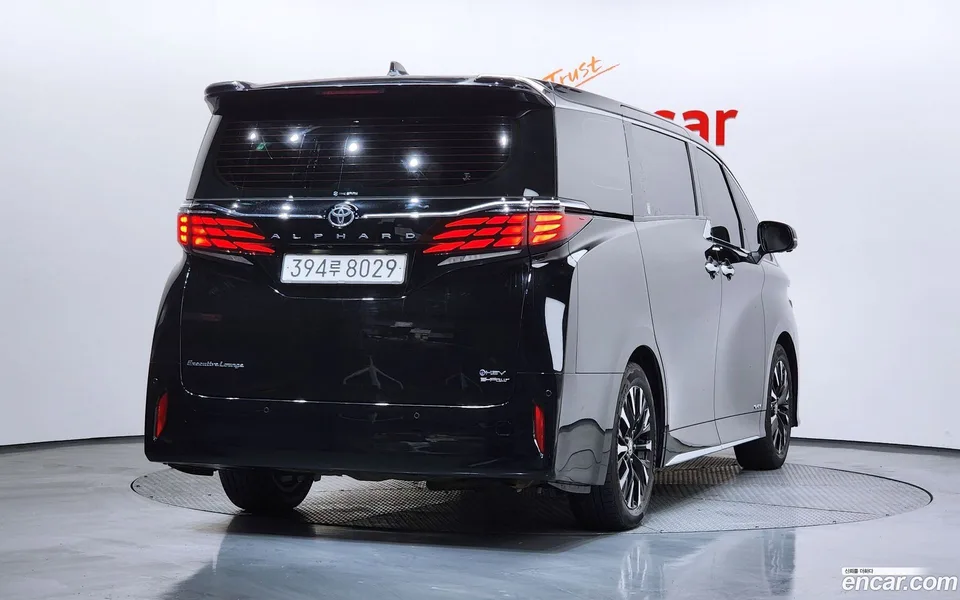 Toyota Alphard 2.5 HEV AWD 2024 — миниатюра 2