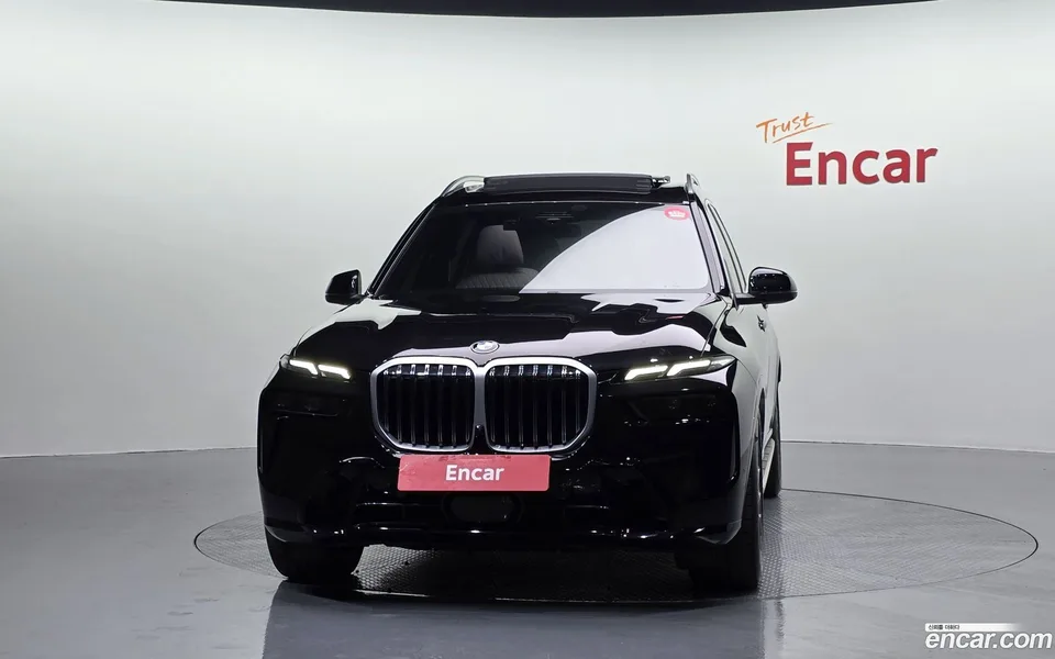 BMW X7 xDrive 40i M 6 2024 — миниатюра 3