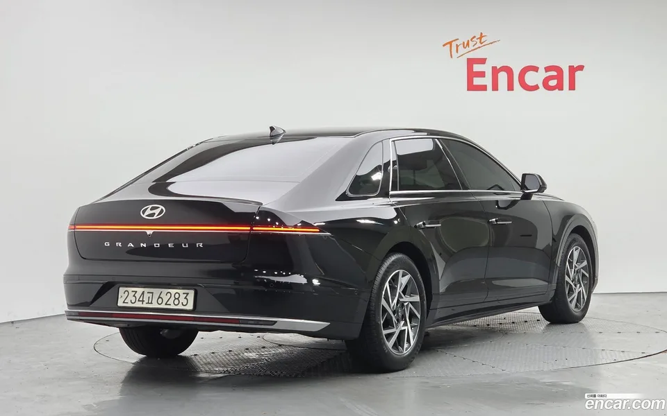 Hyundai Grandeur 2.5 2WD 2024 — миниатюра 2