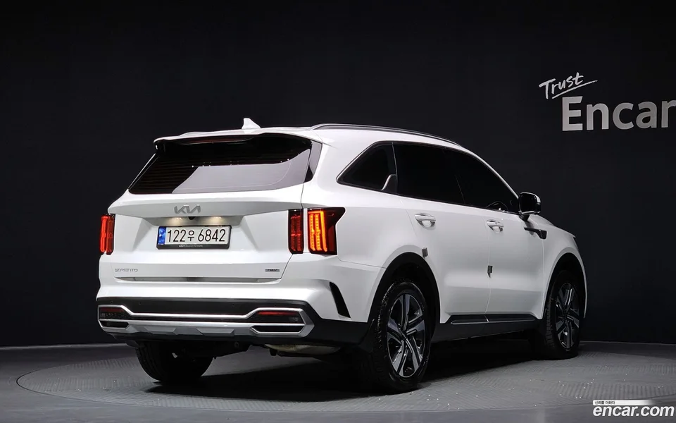Kia Sorento HEV 1.6 2WD 2022 — миниатюра 2