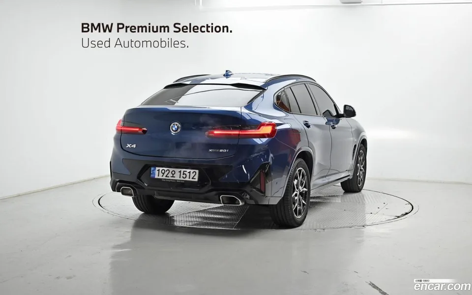 BMW X4 xDrive20i M 2023 — миниатюра 2