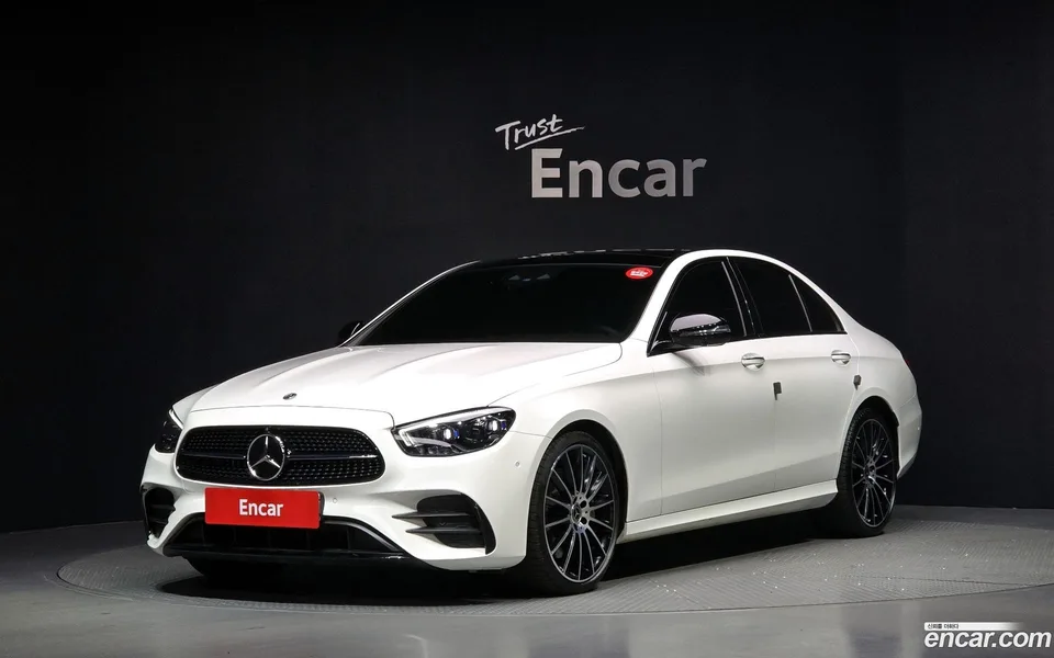 Mercedes-Benz E-Class E350 4MATIC AMG Line 2023 — фото 1, купить с доставкой в Москву