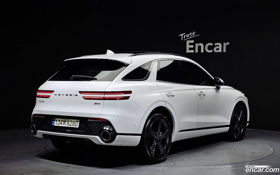 Genesis GV70 2.5T AWD 2022 — миниатюра 2