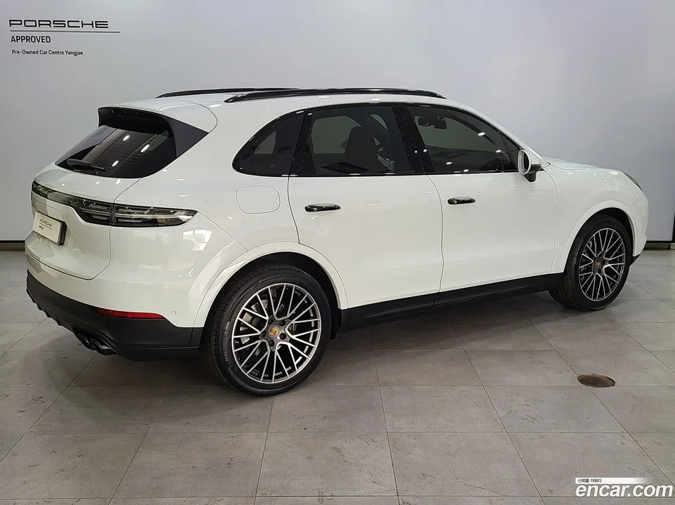 Porsche Cayenne 3.0 2023 — миниатюра 2