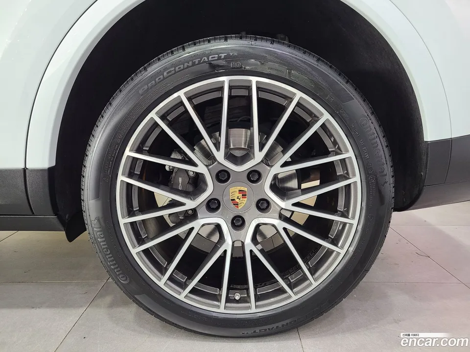 Porsche Cayenne 3.0 2023 — миниатюра 5
