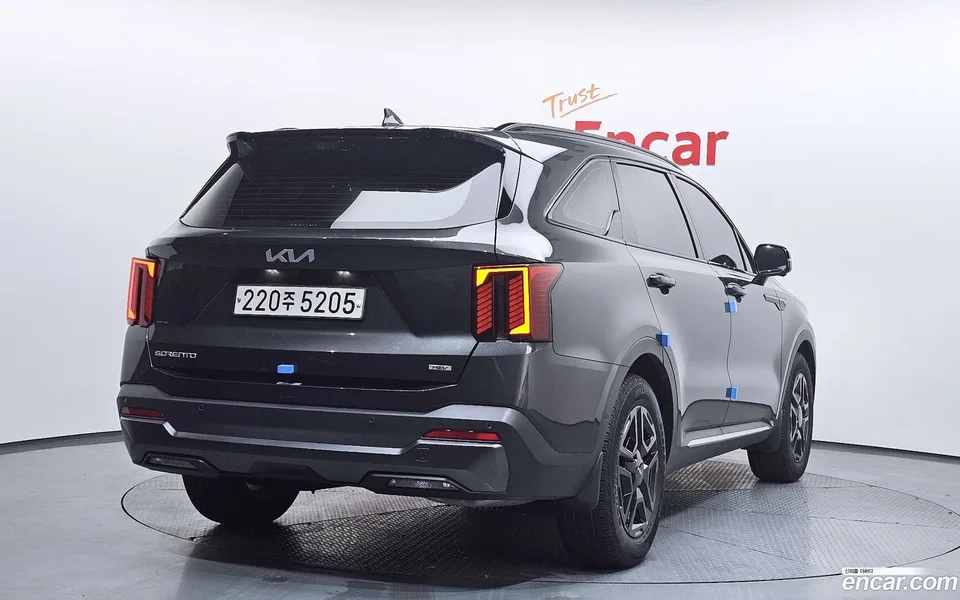 Kia Sorento HEV 1.6 4WD 2023 — миниатюра 2