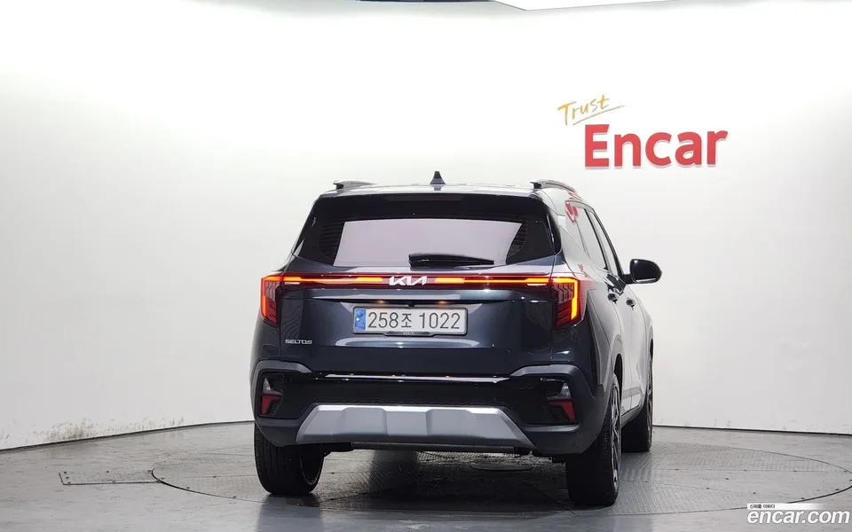 Kia Seltos 1.6 2WD 2023 — миниатюра 4