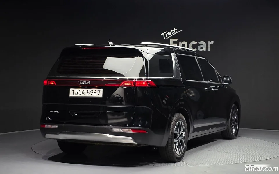 Kia Carnival 9 2023 — миниатюра 2