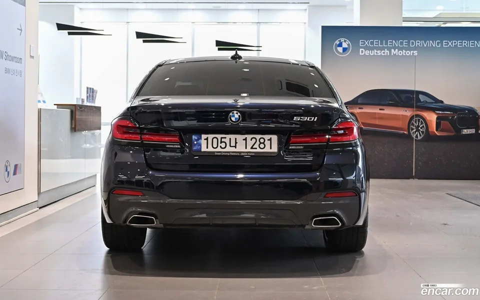 BMW 5 Series 530i M 2023 — миниатюра 4