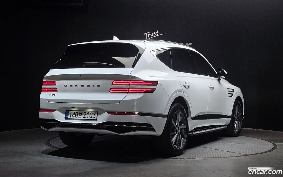 Genesis GV80 2.5T 2WD 2024 — миниатюра 2