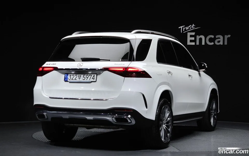 Mercedes-Benz GLE-Class GLE450 4MATIC 2023 — миниатюра 2
