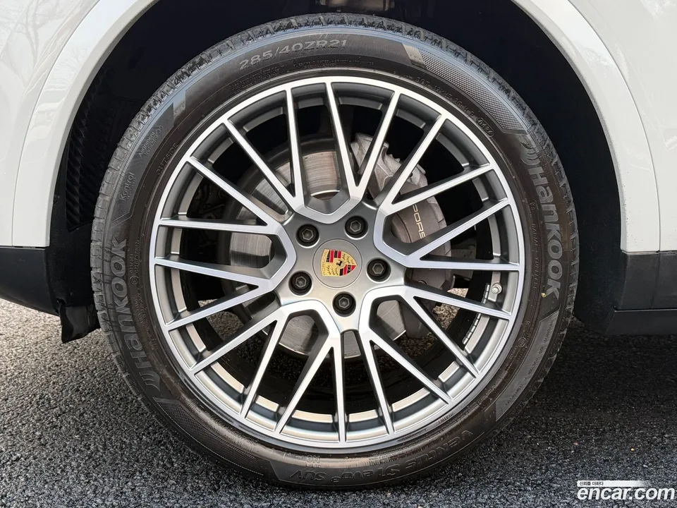 Porsche Cayenne 3.0 2023 — миниатюра 5