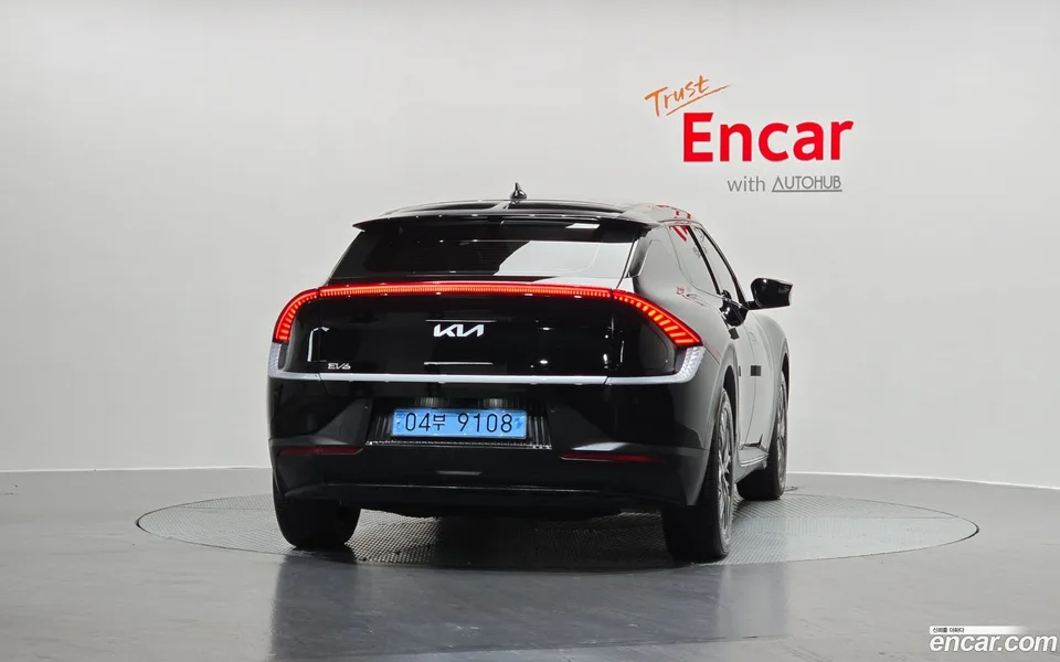 Kia EV6 2023 — миниатюра 4