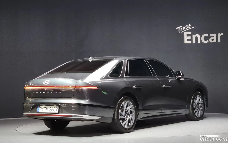 Hyundai Grandeur 2.5 2WD 2025 — миниатюра 2