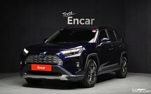 Toyota RAV4 2022 купить в Москве