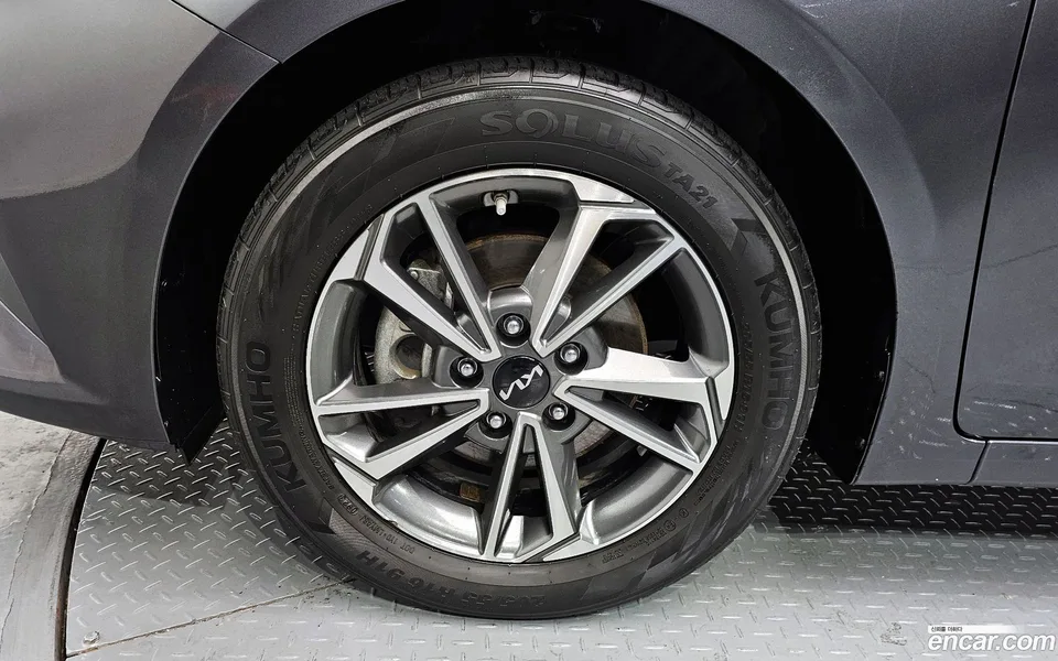 Kia K3 1.6 2022 — миниатюра 5