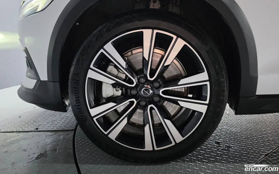 Volvo V60 Cross Country B5 AWD 2022 — миниатюра 5