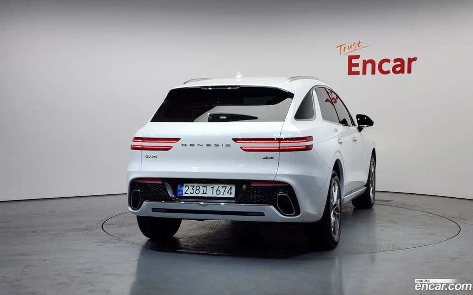 Genesis GV70 2.5T AWD 2024 — миниатюра 4