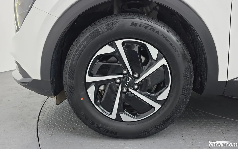 Kia Sportage Hybrid 4WD 2024 — миниатюра 5