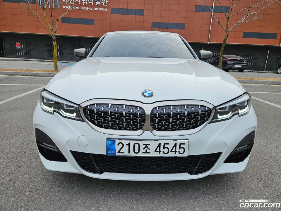 BMW 3 Series 320i M 2022 — миниатюра 3