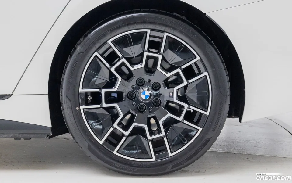 BMW i4 eDrive40 M 2025 — миниатюра 5