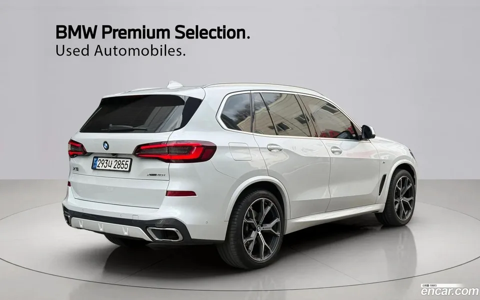 BMW X5 xDrive 40i M 2022 — миниатюра 2