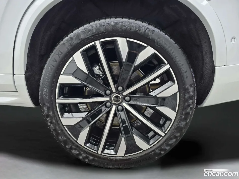 Volvo XC90 B6 2025 — миниатюра 5